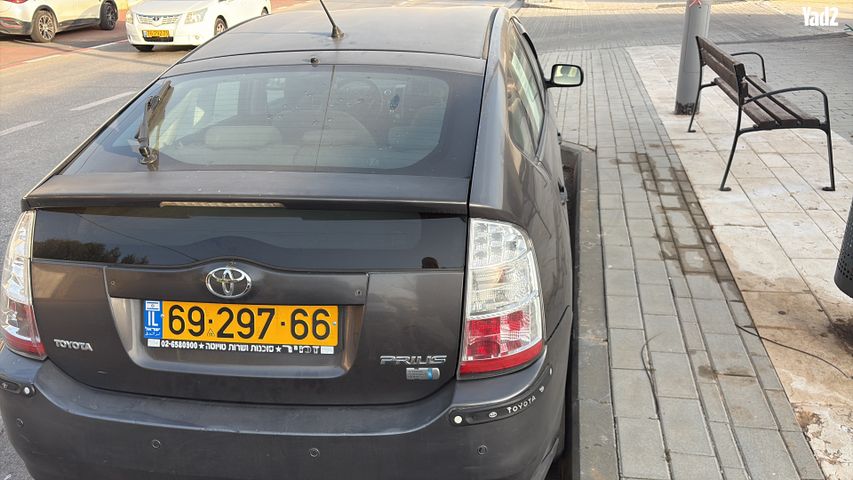 מודעת רכב טויוטה פריוס