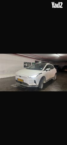 מודעת רכב ג׳ילי Geometry C
