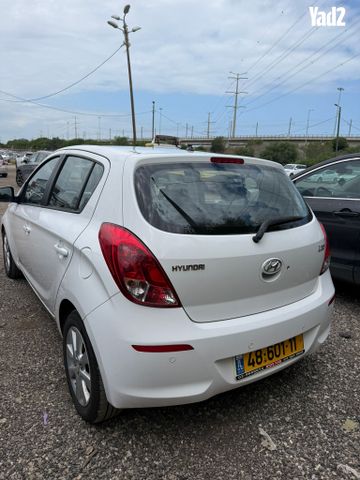 מודעת רכב יונדאי i20