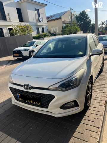מודעת רכב יונדאי i20