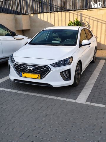 מודעת רכב יונדאי איוניק