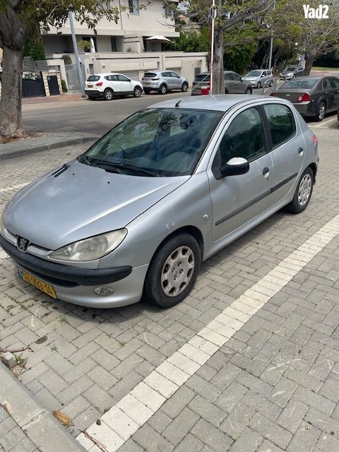 מודעת רכב פיג'ו 206
