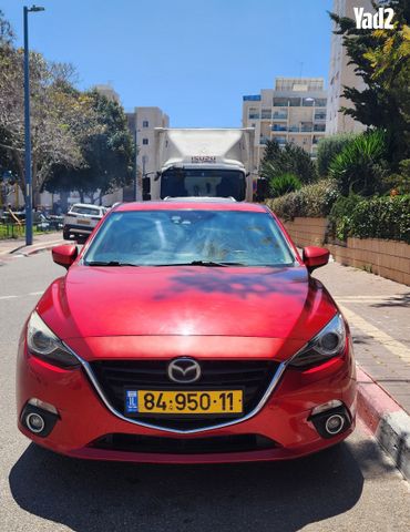 מודעת רכב מאזדה 3