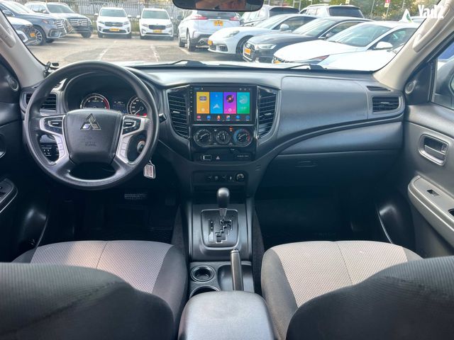 מודעת רכב מיצובישי טרייטון / L200 2
