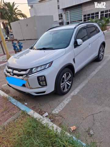 מודעת רכב מיצובישי ASX