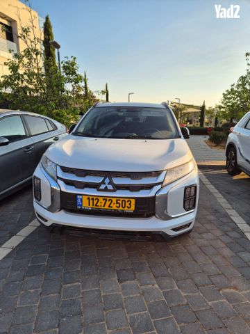 מודעת רכב מיצובישי ASX