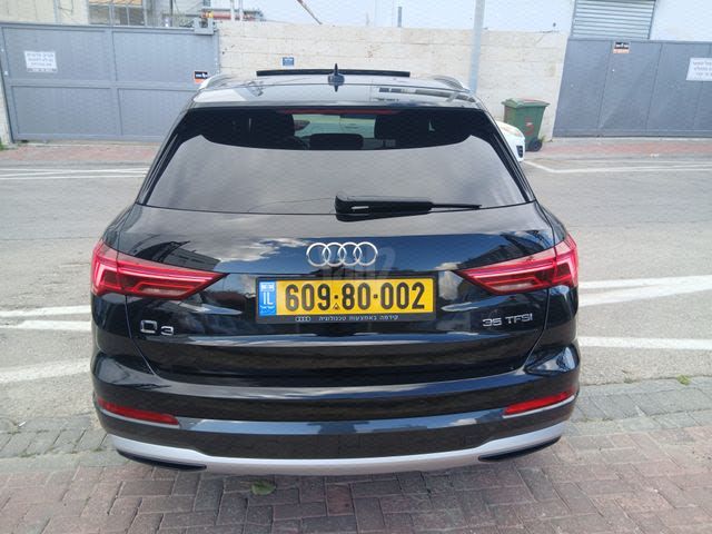מודעת רכב אאודי Q3 2