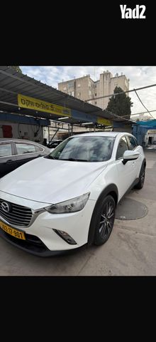 מודעת רכב מאזדה CX-3