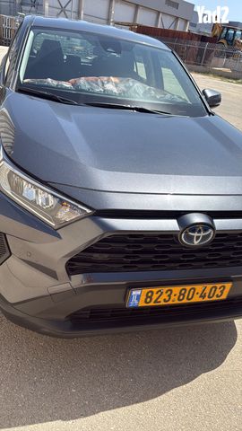 מודעת רכב טויוטה RAV4