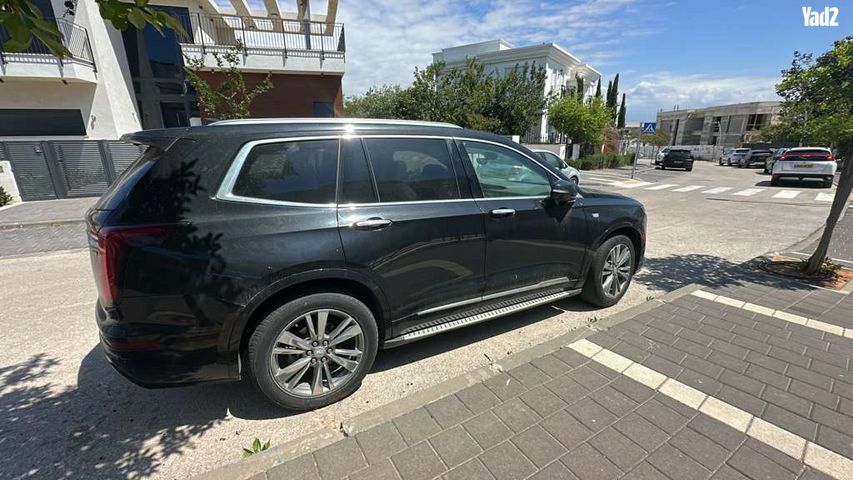 מודעת רכב קאדילק XT6
