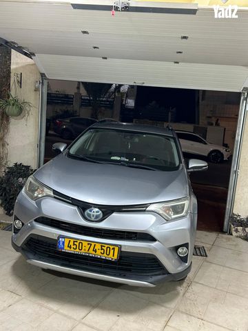 מודעת רכב טויוטה RAV4