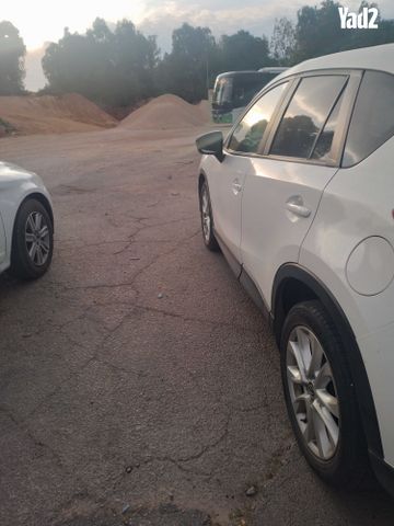 מודעת רכב מאזדה CX-5