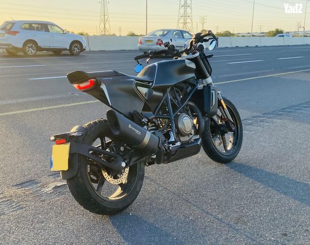 מודעת רכב הוסקוורנה SVARTPILEN 701