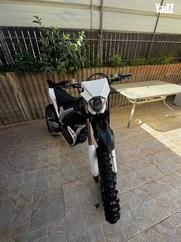 מודעת רכב סורון סטרום בי