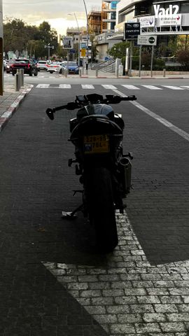 מודעת רכב קאוואסאקי Z500
