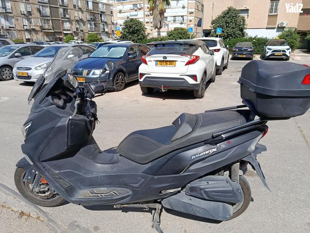 מודעת רכב סאן יאנג ג'וי-מקס Z-250