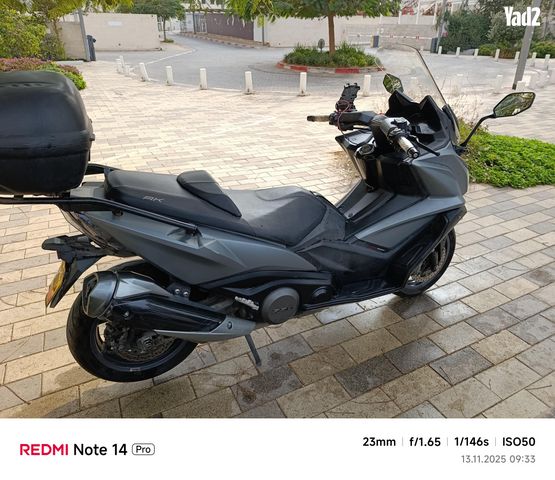 מודעת רכב קימקו AK 550