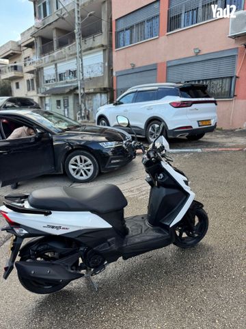 מודעת רכב סאן יאנג Jet 4 RX