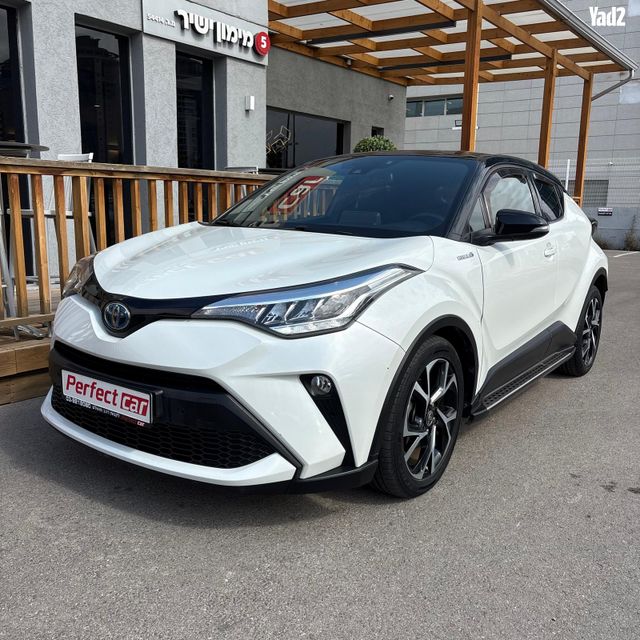 מודעת רכב טויוטה C-HR
