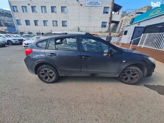 מודעת רכב סובארו XV