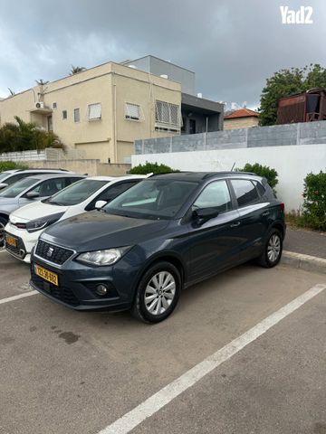 מודעת רכב סיאט ארונה
