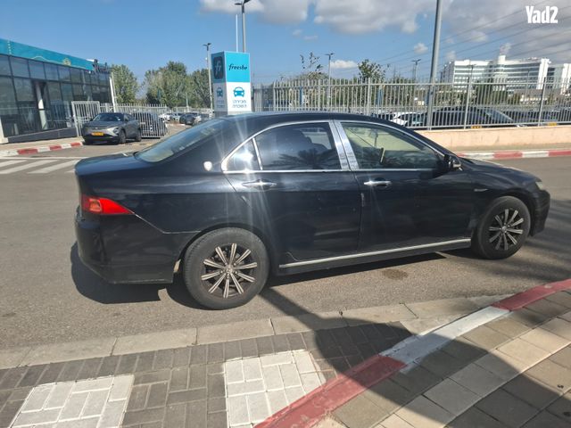 מודעת רכב הונדה אקורד