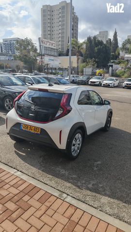 מודעת רכב טויוטה אייגו X 2