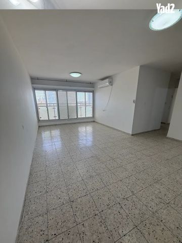 עין גדי 17