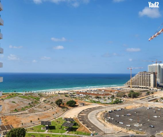 יהורם גאון 4