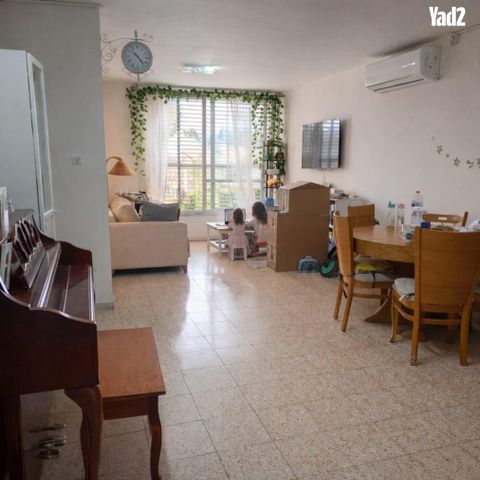 ד"ר אברהם אליהו הרכבי 15
