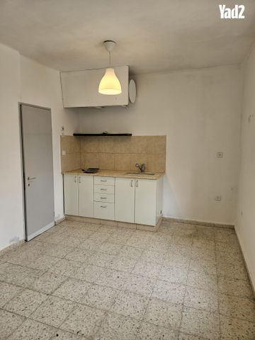 בת שבע כצנלסון 56