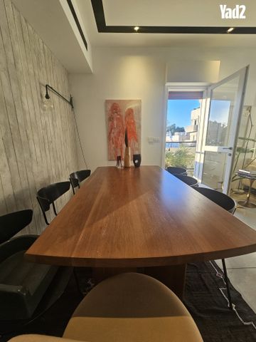 לונץ 12