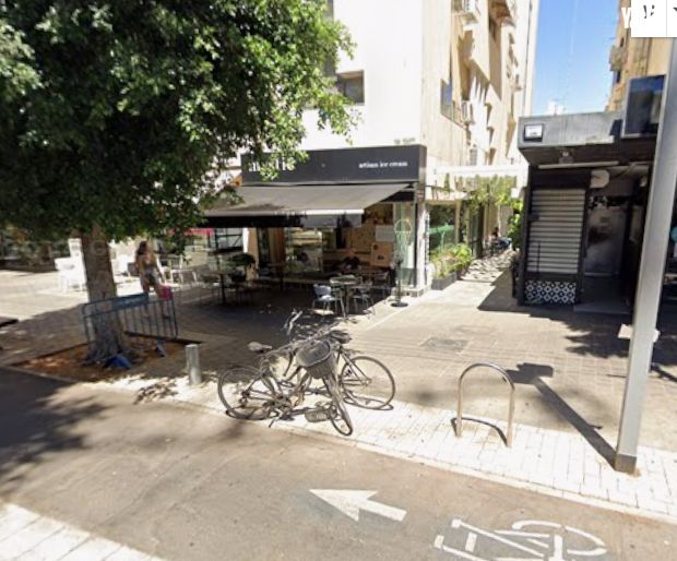 חנויות/ שטח מסחרי