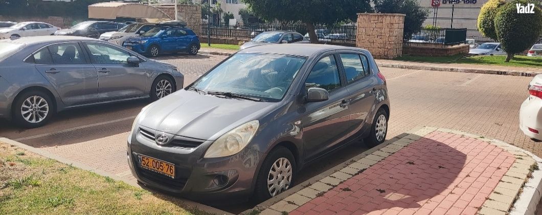 מודעת רכב יונדאי i20