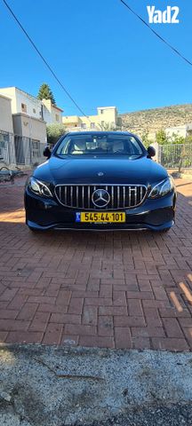 מודעת רכב מרצדס-בנץ E-class