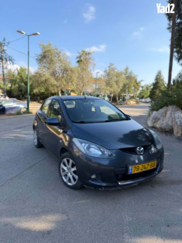 מודעת רכב מאזדה 2