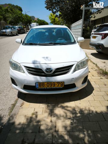 מודעת רכב טויוטה קורולה