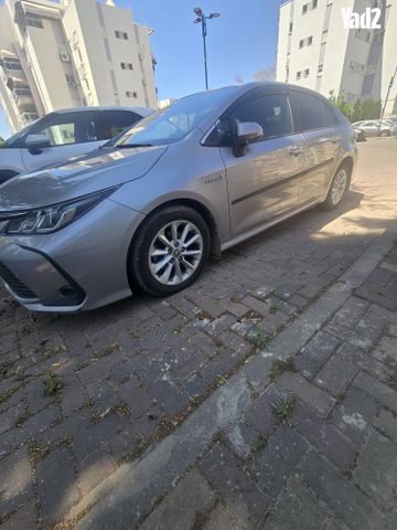 מודעת רכב טויוטה קורולה