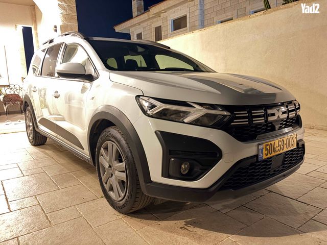 מודעת רכב דאצ'יה ג׳וגר