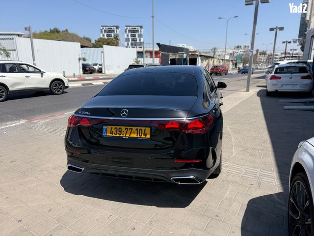 מודעת רכב מרצדס-בנץ E-class