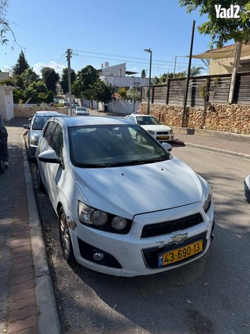 מודעת רכב שברולט סוניק