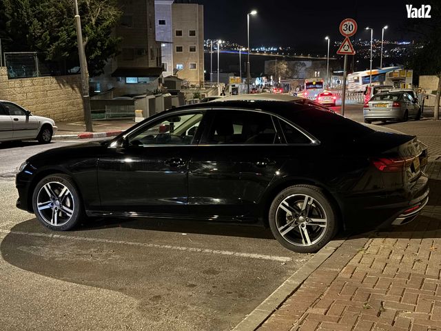 מודעת רכב אאודי A4