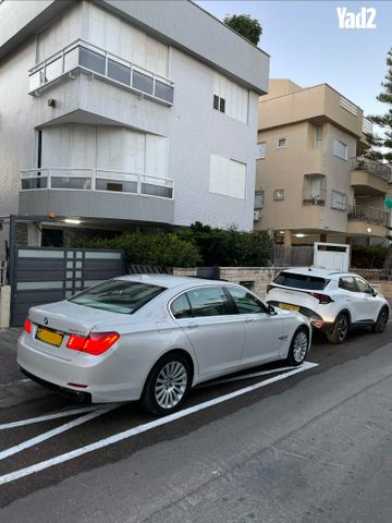 מודעת רכב ב מ וו סדרה 7