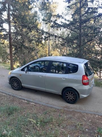 מודעת רכב הונדה ג'אז 