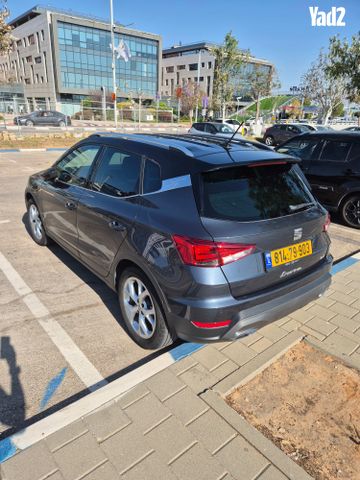 מודעת רכב סיאט ארונה