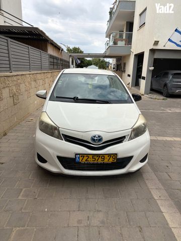 מודעת רכב טויוטה יאריס