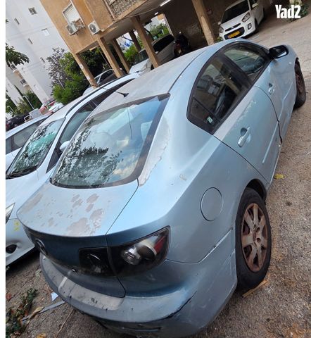 מודעת רכב מאזדה 3