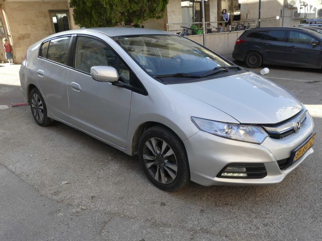 מודעת רכב הונדה אינסייט