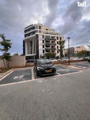 מודעת רכב רנו ארקנה