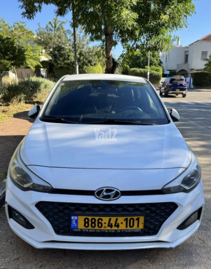מודעת רכב יונדאי i20